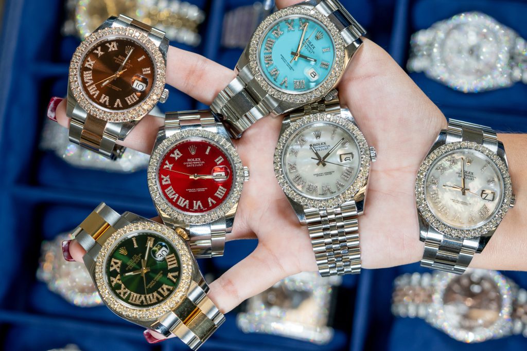 Guide To Spot A Fake Rolex Watch